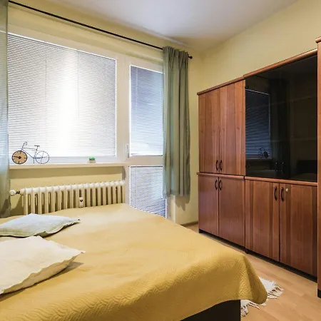 Flexihome Sk - Trieda Snp - Private Parking Spot Apartment *